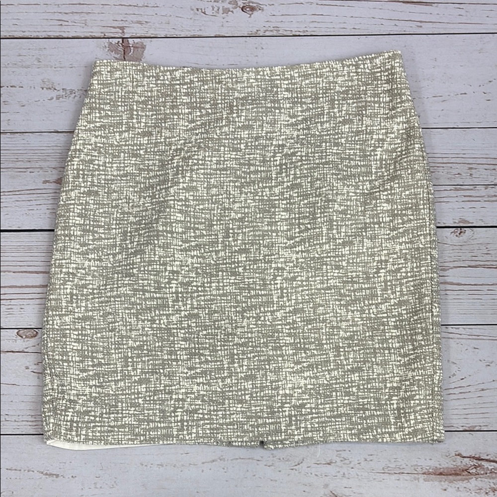 Banana Republic Cream and Gray Pencil Skirt